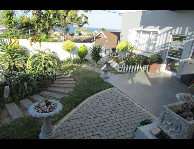 3 BEDROOM TOWNHOUSE FOR SALE IN SHELLY BEACH